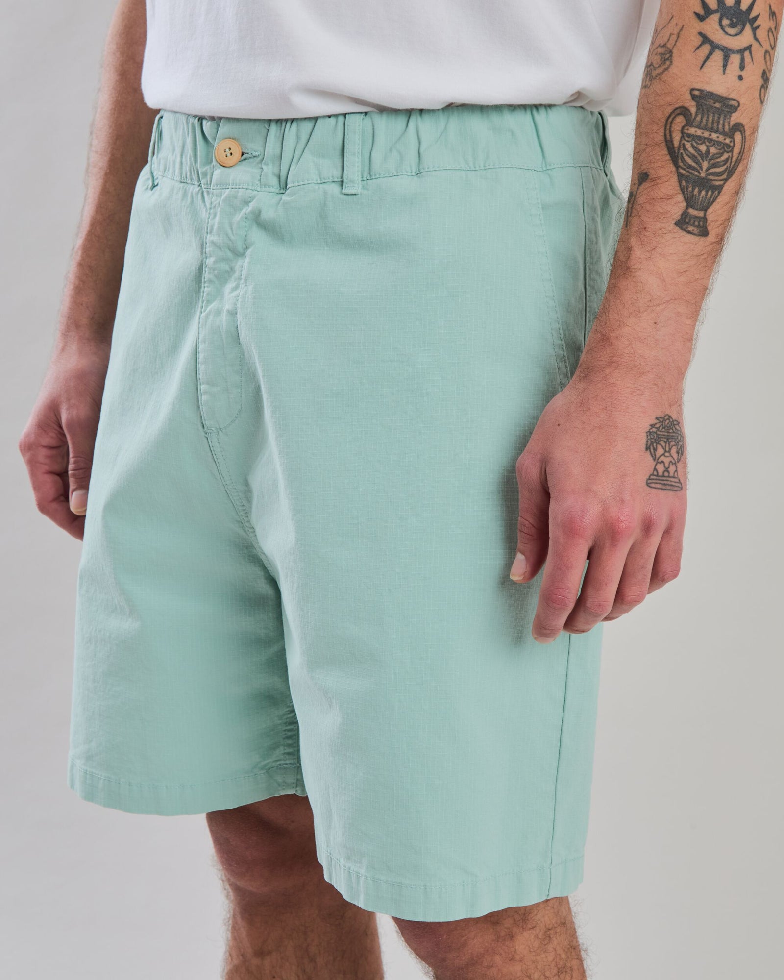 Relaxed Shorts Dolphin light Green